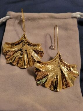 Gold Ginkgo Leaf Drop Earrings - Women's Jewelry